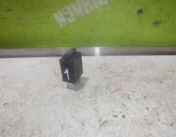 Реле для VW Caddy 3 2004-2015  запчасти бу