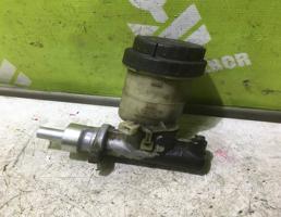 Цилиндр тормозной главный для Volvo S40 95-98  запчасти бу