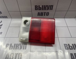 Фонарь задний внутренний правый для Audi 80  90  B3  86-91  запчасти бу