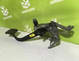 Педаль тормоза для Hyundai Solaris 2010-2017  запчасти бу