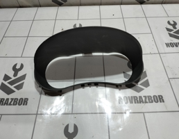 Накладка на панель приборов для Renault Clio 3  2005-2012  запчасти бу