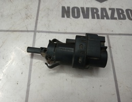 Датчик включения стопсигнала для Ford Transit 06-13  запчасти бу