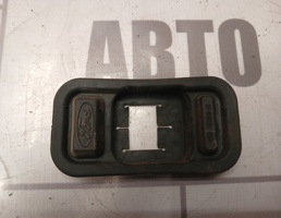 Уплотнитель для Ford Focus 2 05-08  запчасти бу