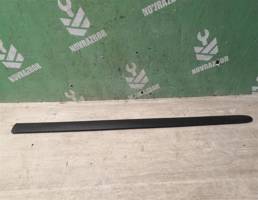 Молдинг передней правой двери для Seat Ibiza 4 2002-2008  запчасти бу