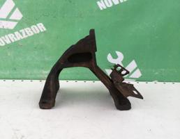 Кронштейн двигателя правый для Suzuki Grand Vitara 1998-2005  запчасти бу