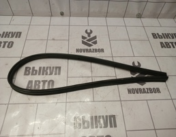 Уплотнитель капота для Mitsubishi Lancer 10 CX  CY 07-17  запчасти бу