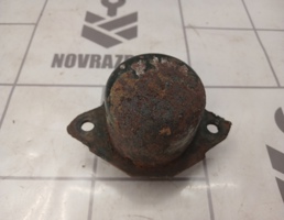 Опора КПП для VW Golf 3 Vento 91-97  запчасти бу