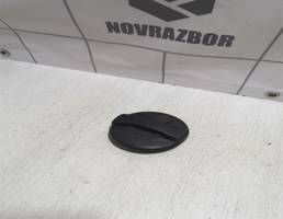 Крышка расширительного бачка для VW Golf 3 Vento 91-97  запчасти бу