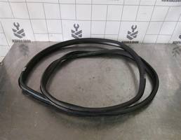 Уплотнитель двери для Opel Zafira A 99-05  запчасти бу