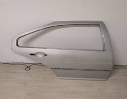 Дверь задняя правая для VW Golf 4 Bora 97-05  запчасти бу