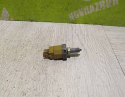 Датчик включения стопсигнала для Chery QQ6 S21 07-10  запчасти бу