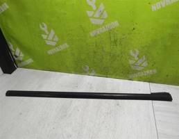 Накладка стекла заднего правого для Ford Focus 2 08-11  запчасти бу