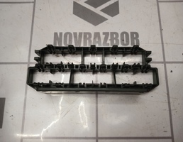 Кронштейн (сопут. товар) для Audi A6 (C4) 1994-1997  запчасти бу