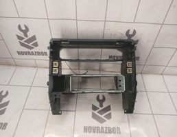 Рамка магнитолы для Audi A6 (C4) 1994-1997  запчасти бу