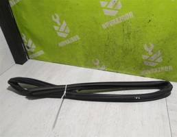 Уплотнитель стекла двери для Citroen C-Elysee 2012>  запчасти бу