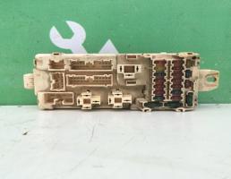 Блок предохранителей для Mitsubishi Galant 8  EA 97-03  запчасти бу