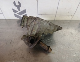 Кронштейн масляного фильтра для VW Golf 4 Bora 97-05  запчасти бу