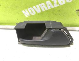 Ручка двери внутренняя правая для VW Golf 3 Vento 91-97  запчасти бу