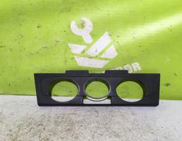 Накладка декоративная для VW Polo Sed RUS 2011-2020  запчасти бу