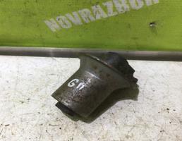 Сайлентблок задней балки для VW Golf 2 Jetta 2 83-92  запчасти бу