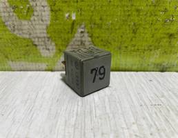 Реле для VW Golf 4 Bora 97-05  запчасти бу