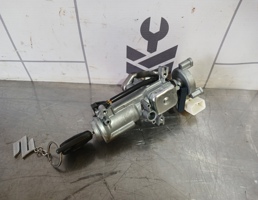 Замок зажигания для Suzuki SX4 2006-2013  запчасти бу