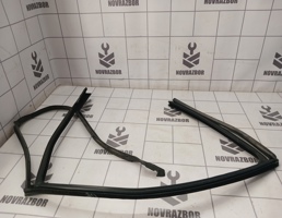 Уплотнитель стекла двери для VW Passat B5 96-00  запчасти бу