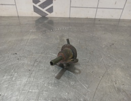 Регулятор давления топлива для Mazda 323 BA 94-98  запчасти бу