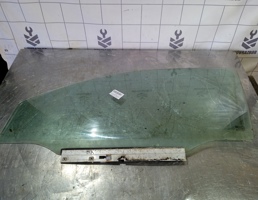 Стекло двери передней левой для Opel Corsa C 2000-2006  запчасти бу