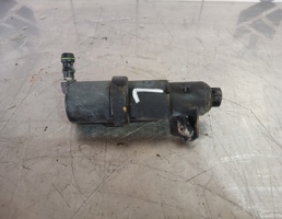 Форсунка омывателя фары для VW Golf 4 Bora 97-05  запчасти бу