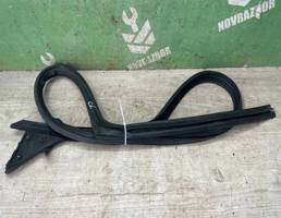 Уплотнитель для Ford Escort /Orion 1995-1998  запчасти бу