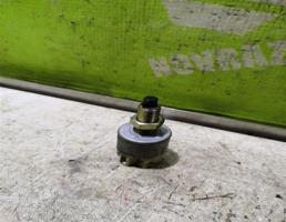 Датчик включения стопсигнала для Toyota Highlander I 01-06  запчасти бу