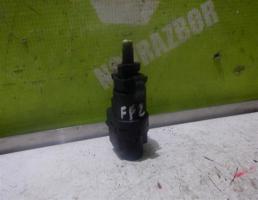 Датчик включения стопсигнала для Ford Focus 2 05-08  запчасти бу