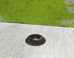 Гайка ступицы для VW Golf 4 Bora 97-05  запчасти бу