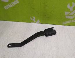 Ответная часть ремня безопасности для VW Passat  B3  1988-1993  запчасти бу