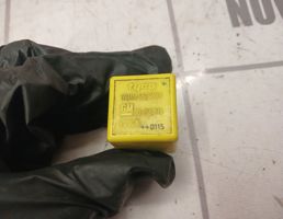 Реле для Opel Corsa C 2000-2006  запчасти бу