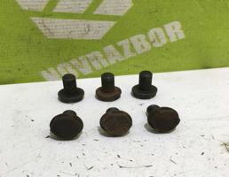 Болт маховика для Audi 80  90  B3  86-91  запчасти бу