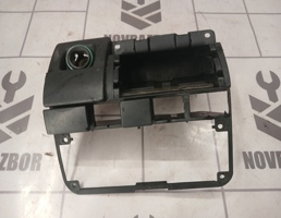 Рамка для VW Golf 3 Vento 91-97  запчасти бу