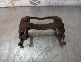 Скоба суппорта переднего для Ford Transit 06-13  запчасти бу