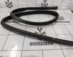 Уплотнитель двери для Opel Corsa C 2000-2006  запчасти бу