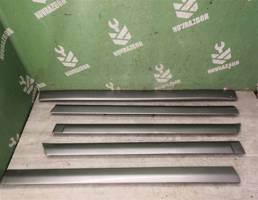 Молдинг для Mitsubishi Space Wagon (N3,N4) 1991-2000  запчасти бу