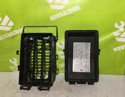 Корпус блока предохранителей для Audi 100 C4 91-94  запчасти бу