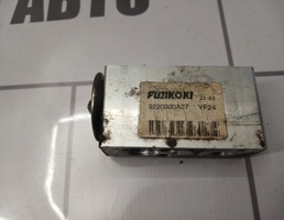 Клапан кондиционера для Renault Megane 3 09-16  запчасти бу