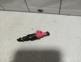 Форсунка инжекторная для Renault Clio 2 Symbol 1998-2008  запчасти бу