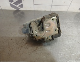 Замок двери задней левой для VW Golf 3 Vento 91-97  запчасти бу