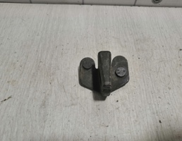 Ответная часть замка багажника для Audi A6 (C4) 1994-1997  запчасти бу