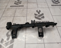 Рейка топливная (рампа) для Renault Clio 3  2005-2012  запчасти бу