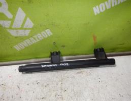 Рейка топливная (рампа) для Renault Kangoo 97-03  запчасти бу