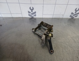 Кронштейн тяги МКПП для VW Golf 4 Bora 97-05  запчасти бу