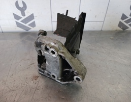 Кронштейн гидроусилителя для Renault Clio 2 Symbol 1998-2008  запчасти бу